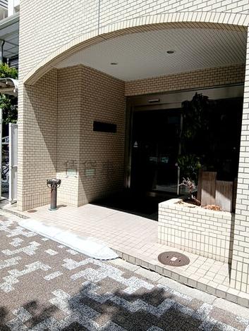正面玄関