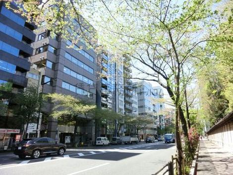 市ヶ谷駅方面
