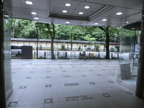 正面玄関