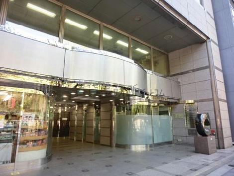 特徴的な正面口
