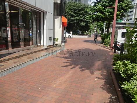 人通りは穏やかです