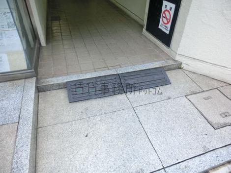 正面玄関