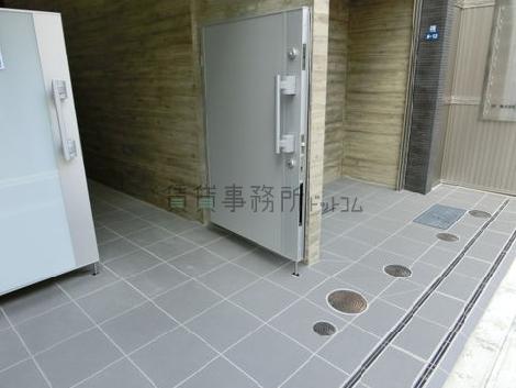正面玄関