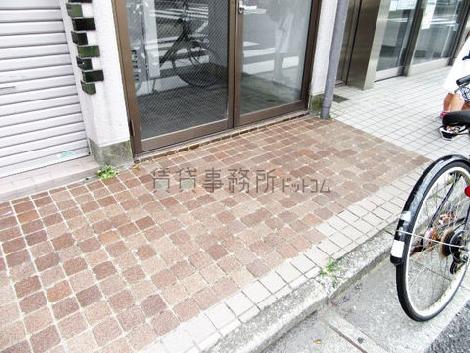 正面玄関
