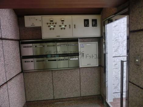 ホール内の郵便ポスト
