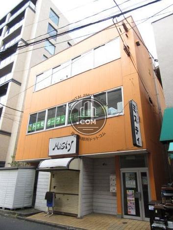 小井土ビルの外観写真