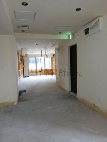 糀屋ビルの室内