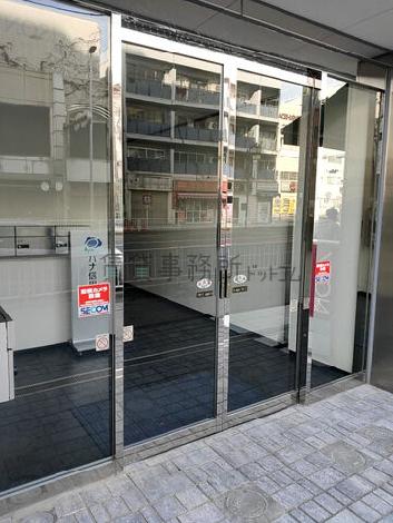 正面玄関