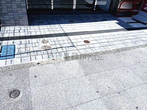 正面玄関
