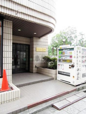 正面玄関