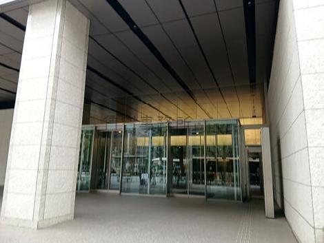 正面玄関