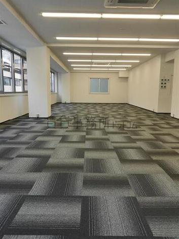 AIC共同ビル人形町の室内