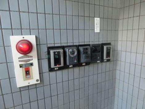 インターホン