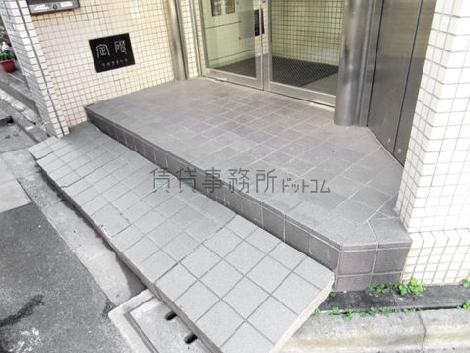 正面玄関