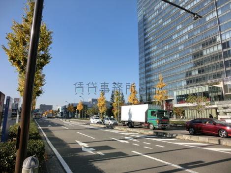 見晴らしの良い前面道路