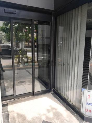 正面玄関