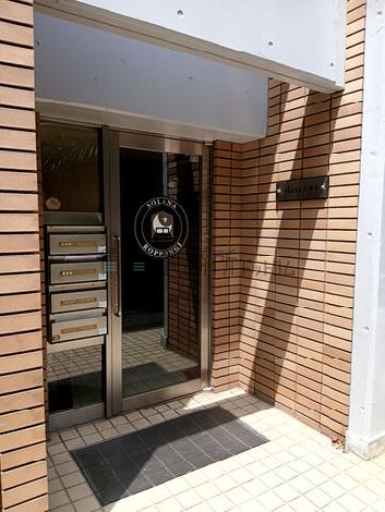 正面玄関