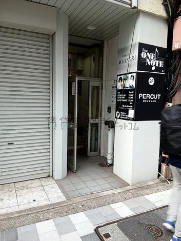 正面玄関