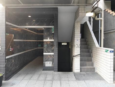 正面玄関