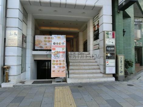 正面玄関