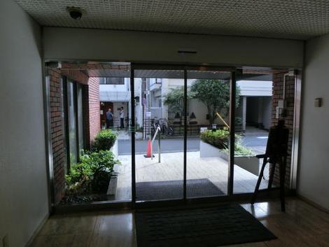 正面玄関