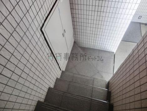 階段上からの様子