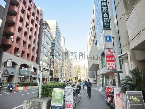 甲州街道を一本入ったエリア