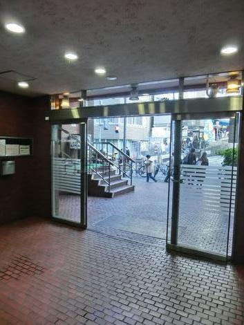 正面玄関