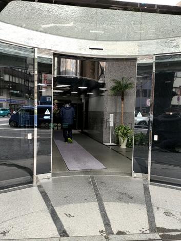 正面玄関