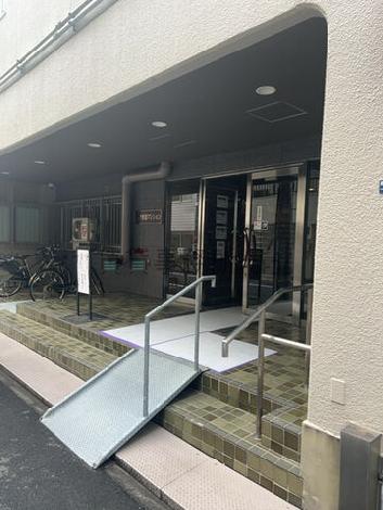 正面玄関