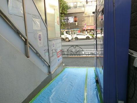 正面玄関