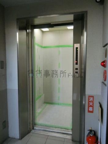 エレベーター