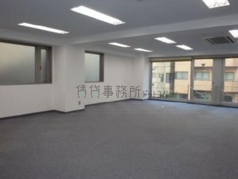 隼町MTビルの室内