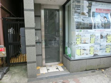 正面玄関