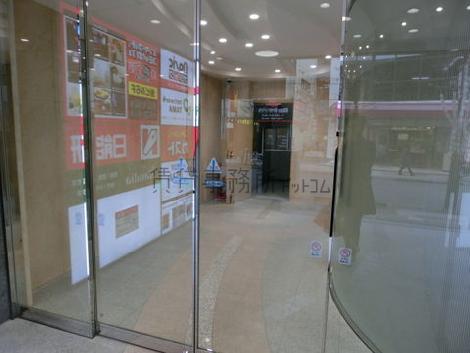 正面玄関