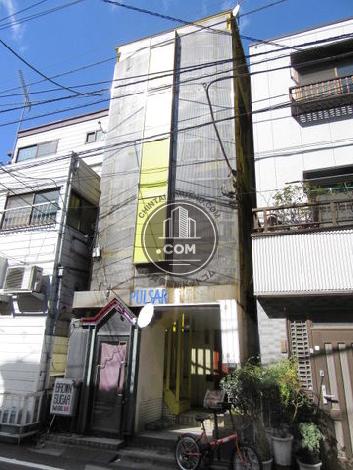 パルサー新宿の外観写真