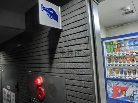 エントランス奥には自販機もあり便利です
