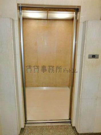 エレベーター