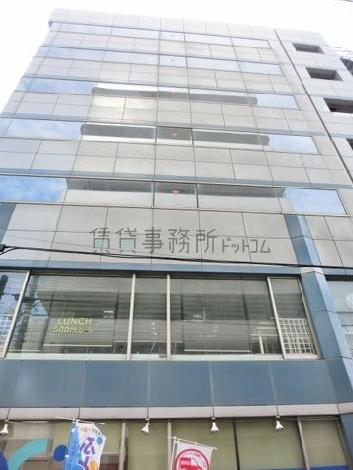 フラットな壁面
