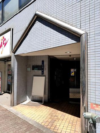 正面玄関