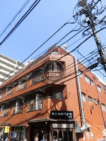 サンローゼ新宿の外観写真