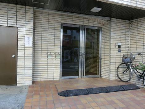 正面玄関