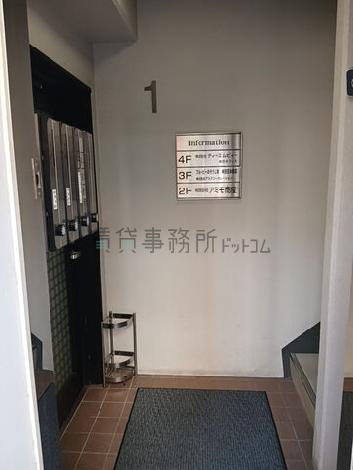 正面玄関