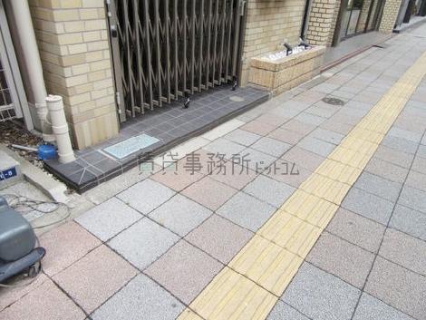 正面玄関