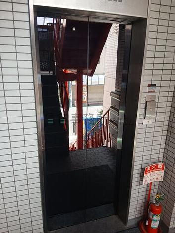 エレベーター
