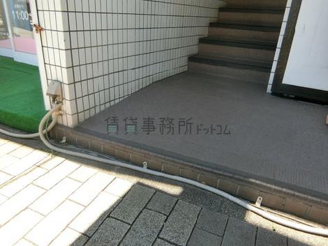 正面玄関