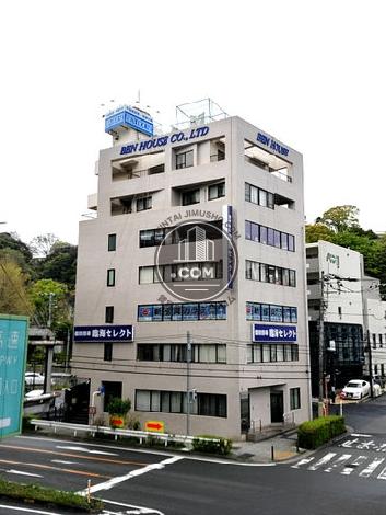 ベンハウス本社ビルの外観写真