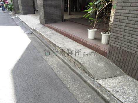 正面玄関