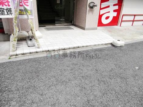 正面玄関