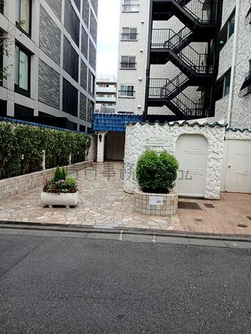 正面玄関
